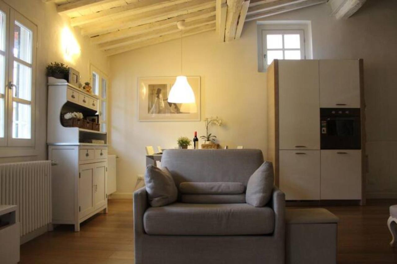 Cosy Flat In The Heart Of Флоренция Екстериор снимка