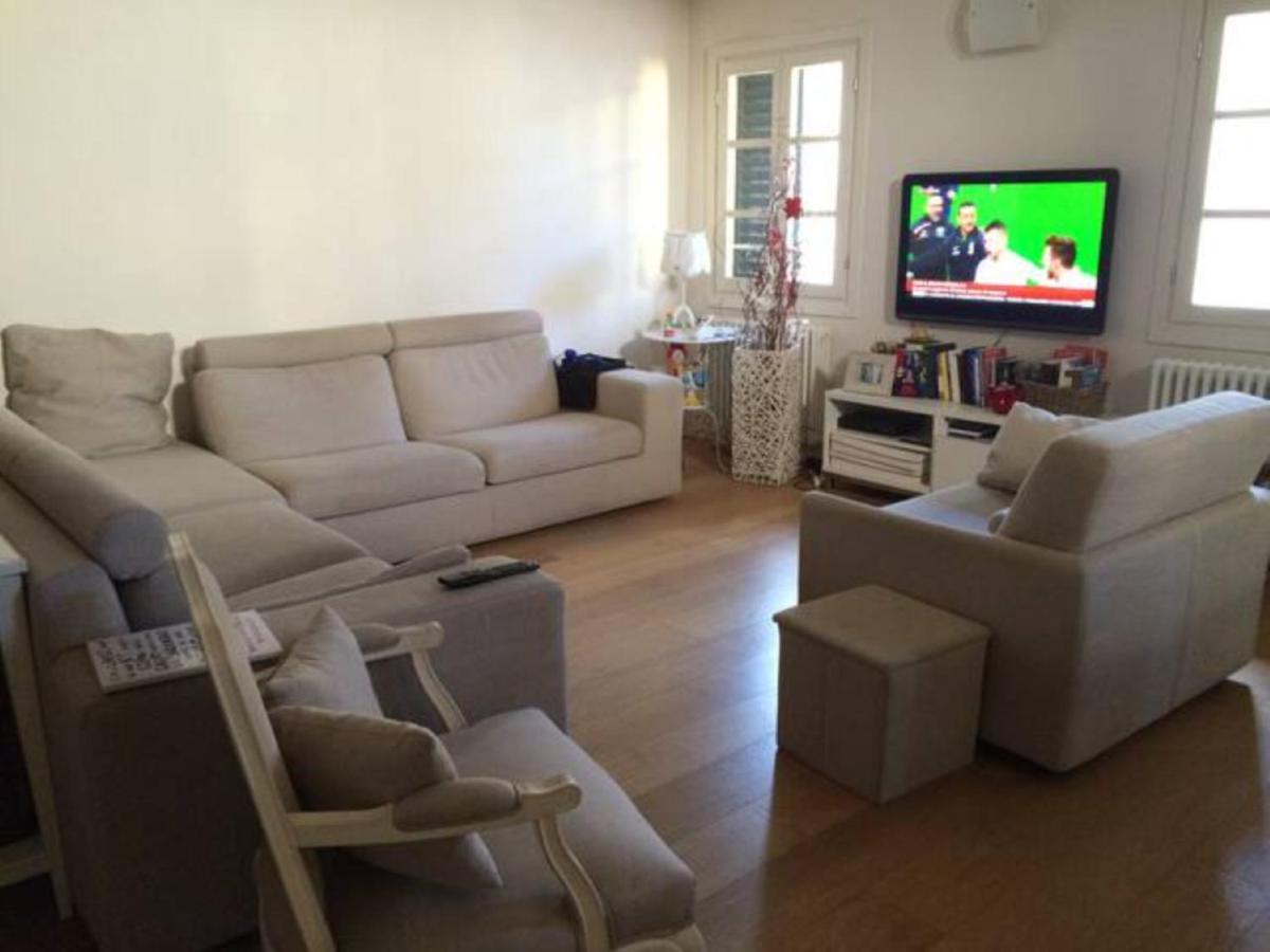 Cosy Flat In The Heart Of Флоренция Екстериор снимка